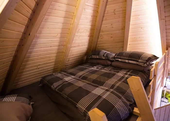 High Quality Cabin With Views Of Ben Nevis